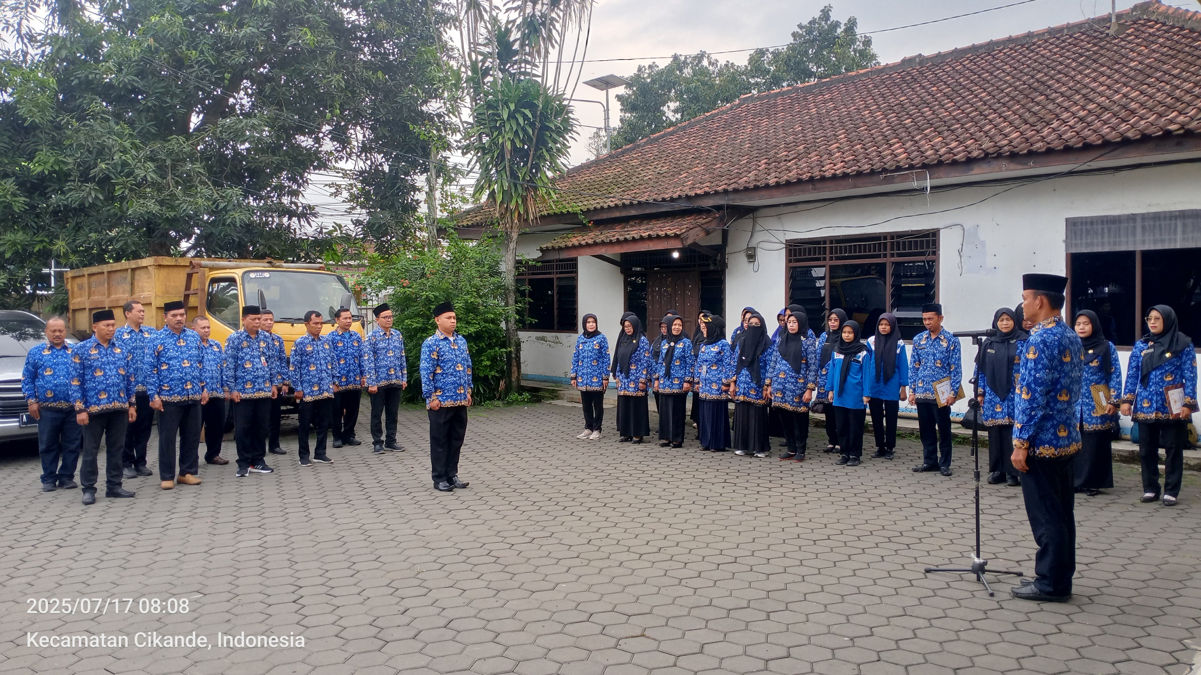 apel-peringatan-hari-kesadaran-nasional-di-kecamatan-cikande-menumbuhkan-semangat-nasionalisme-dan-pelayanan-publik