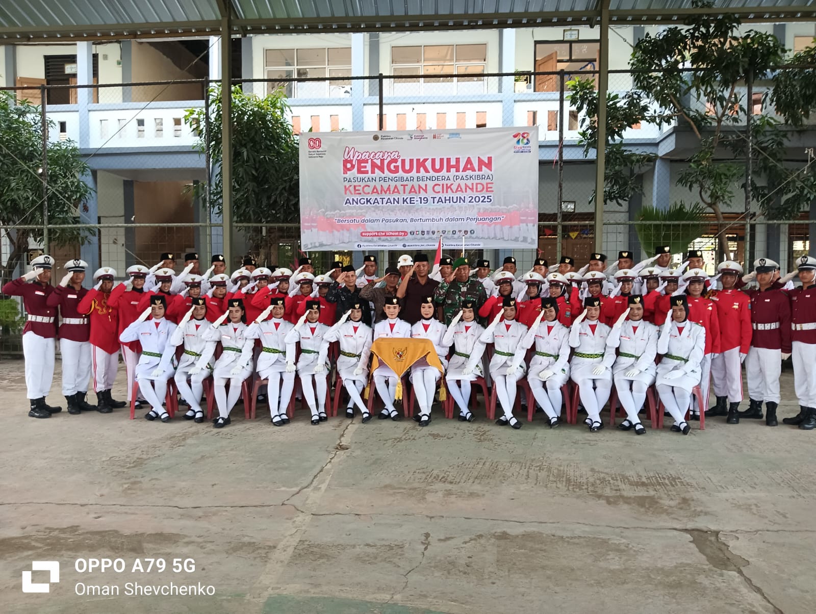 upacara-pengukuhan-paskibra-kecamatan-cikande-angkatan-ke-19-tahun-2025-bersatu-dalam-pasukan-bertumbuh-dalam-perjuangan